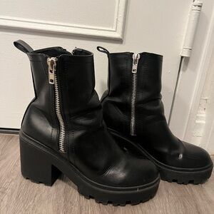 Urban Outfitters Black Chunky Heel Ankle Boots with Silver Zipper
